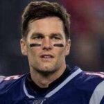 In 2026, a collector paid $25,000 to start bidding on Tom Brady’s Patriots jersey; it was tied to his 2019 Peyton Manning milestone and sold for $273,107 | NFL News