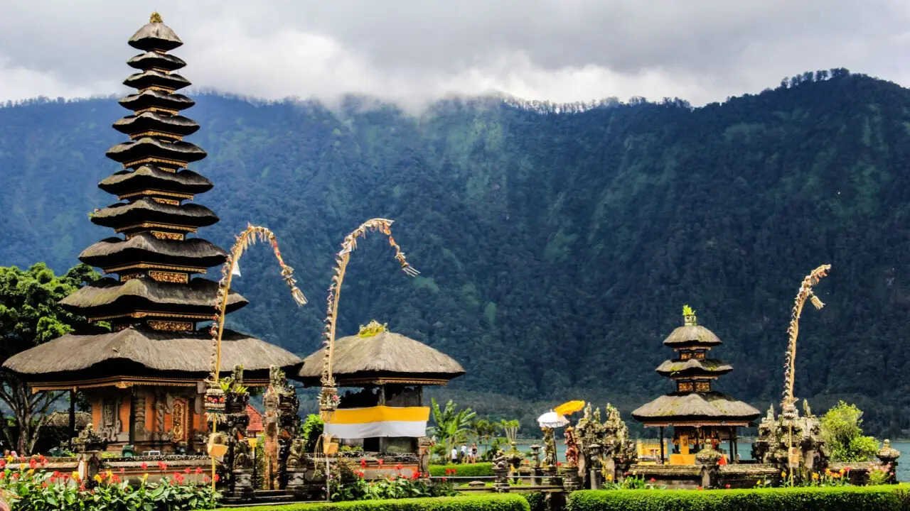 ​8 countries beginning with the letter ‘I’ and what makes each one unique
