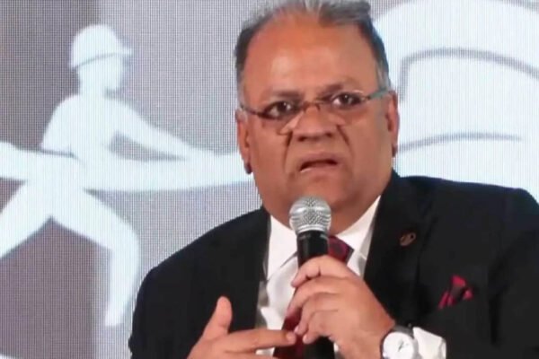 ONGC to invest Rs 1L cr in 5 years