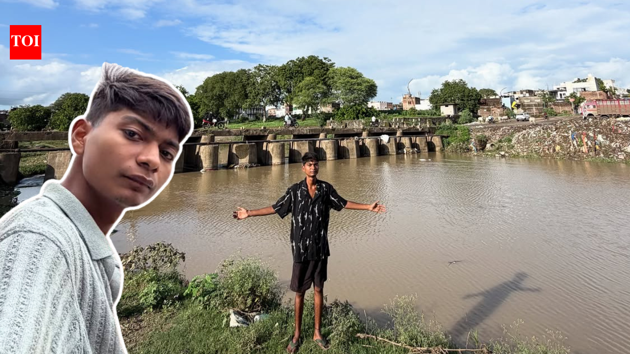 “I don’t know why people throw garbage in the river”: How 20-year-old viral sensation ‘Bittu Tabahi’ single-handedly cleaned MP’s Ajnar River despite no funding and health risks