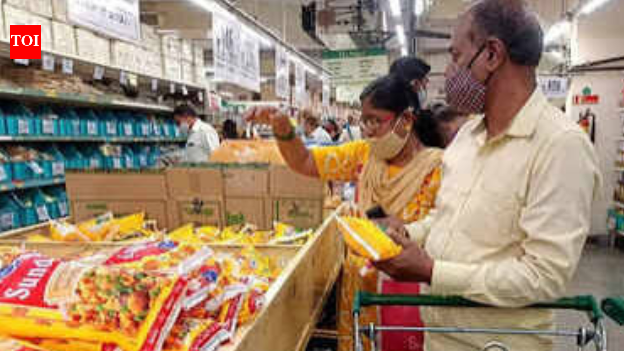 Discretionary spending by households rose in FY25