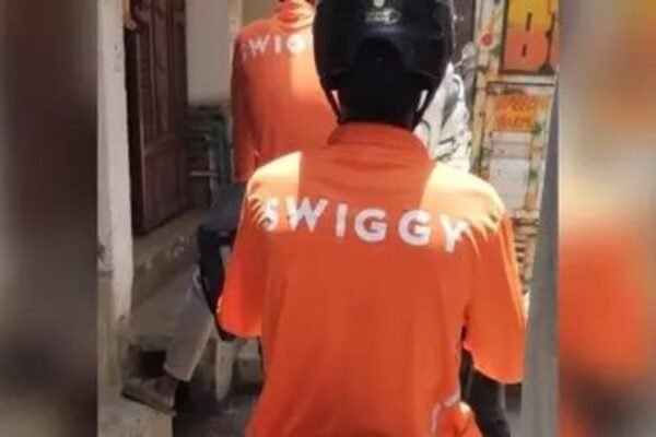 Swiggy swaps retail platform Lynk for 3.2% Udaan stake