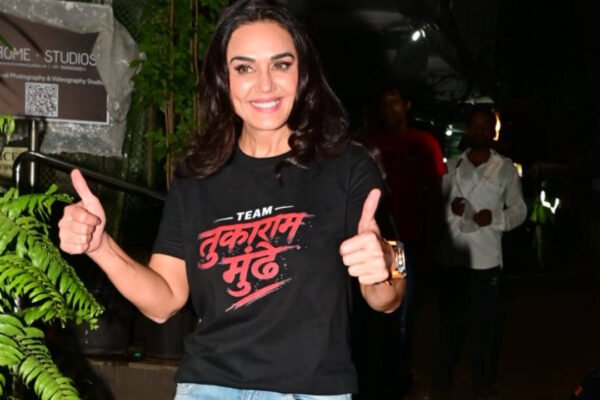 Preity Zinta makes a chic fashion statement in support of Tukaram Mundhe; ‘Team Tukaram Mundhe’ T-shirt grabs attention