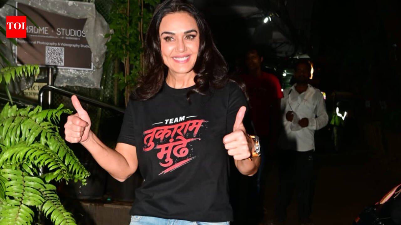 Preity Zinta makes a chic fashion statement in support of Tukaram Mundhe; ‘Team Tukaram Mundhe’ T-shirt grabs attention