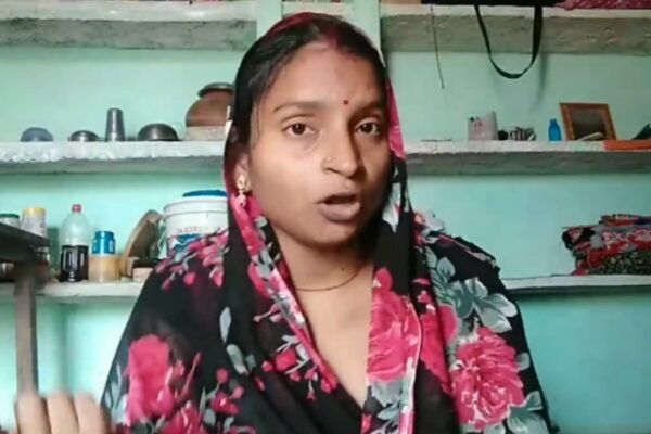 Meet Yashoda Lodhi: The 'Dehati Madam', a 12th-pass homemaker who learned English from YouTube, now teaches online and earns thousands monthly |