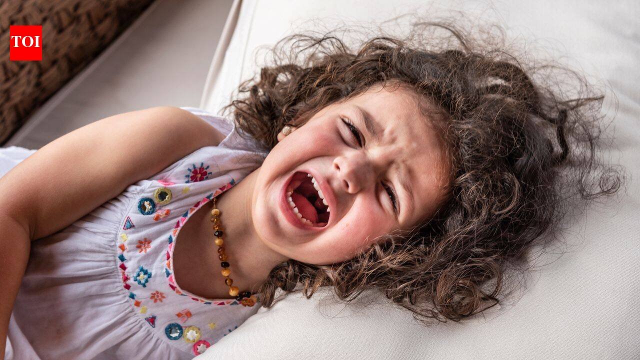 Psychologist shares 5 things good parents do to build emotional intelligence