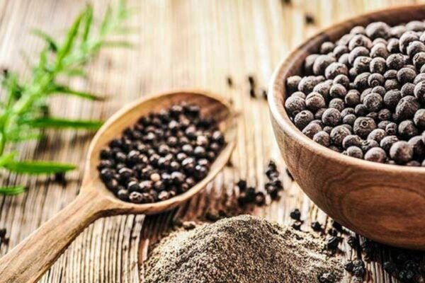 Just a pinch of black pepper can change what your body gets from food: Here’s the science