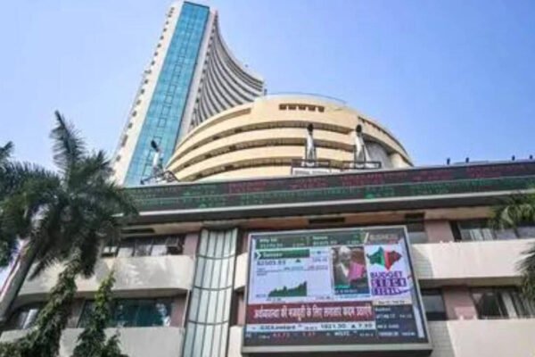 Rising crude, G-sec yields, inflation risks sink sensex