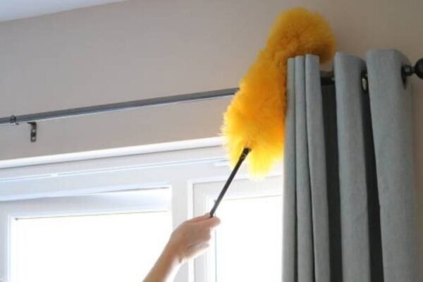 Cleaning Curtains: How to clean dusty curtains without taking them down: Easy and affordable home cleaning tricks to try