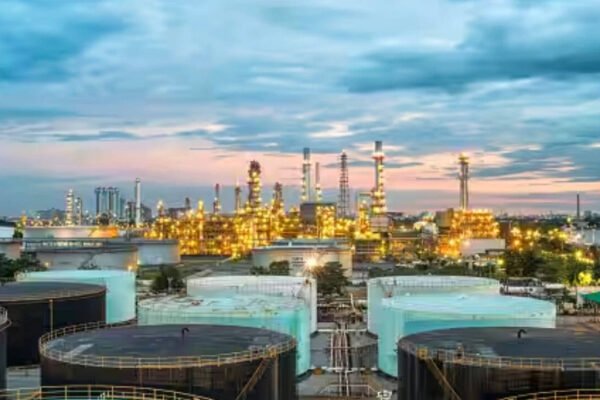 'No crude oil next month', Saudi Aramco tells some European refiners after Red Sea pipeline attack
