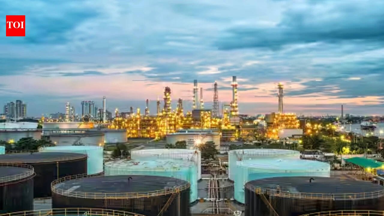 'No crude oil next month', Saudi Aramco tells some European refiners after Red Sea pipeline attack
