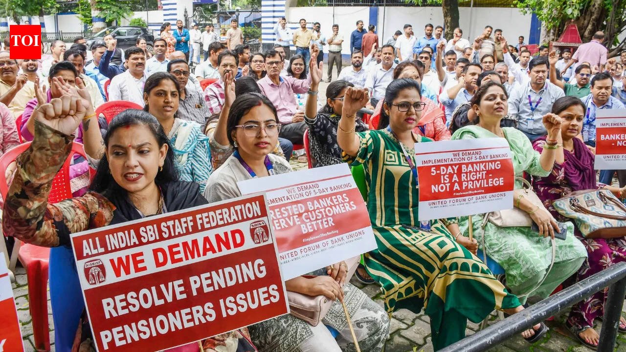 Bank Employees Strike: ‘Resolve issues through dialogue’: Government urges bank employees to call off September 28-30 strike