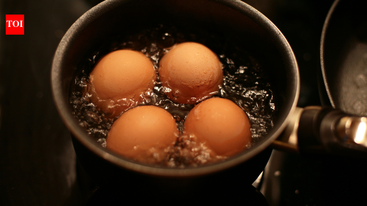 Why do eggs crack while boiling? 5 common reasons and how to prevent it