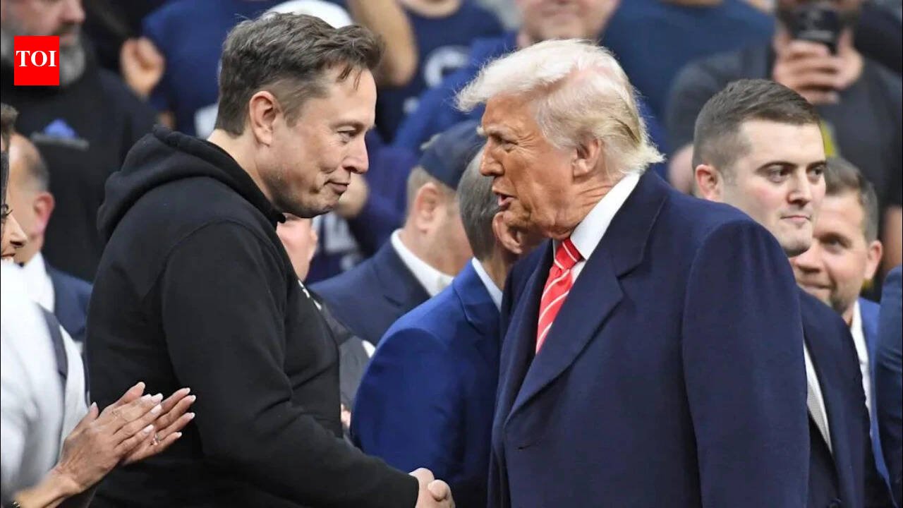 Trump buys up to $50,000 of Musk’s SpaceX, sells some a week later