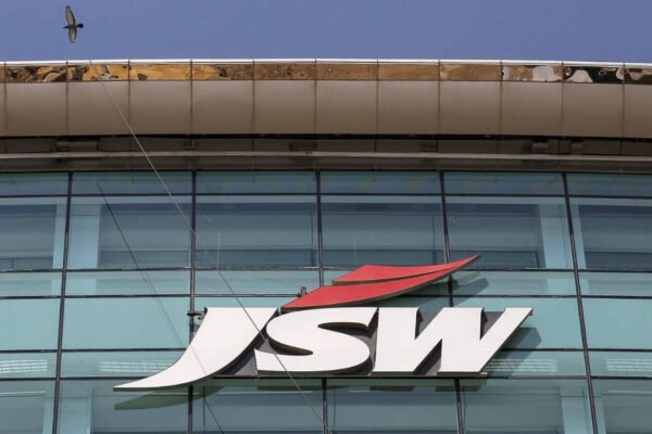 JSW set to enter e-trucks biz, seeks to drive sales