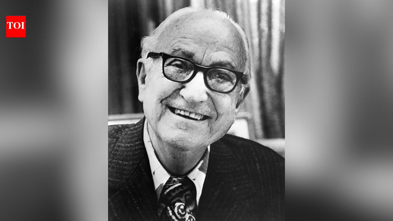 Quote of the day: “Love cures people, both the ones who give it and the ones who receive it.” - Karl Menninger; why the love we give can be just as healing as the love we receive |