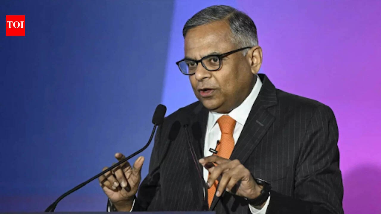 Ex-CJI, more legal experts back Tata Sons on Chandra's reappointment