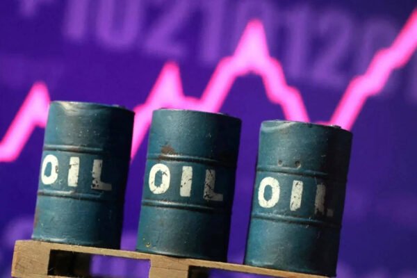 Oil prices slip 1% as traders hope for US-Iran truce amid fresh attacks on Saudi pipeline