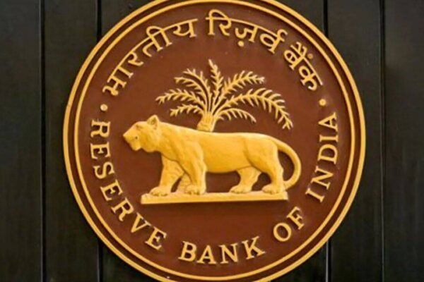 Forex reserves decline by $15bn to $766bn