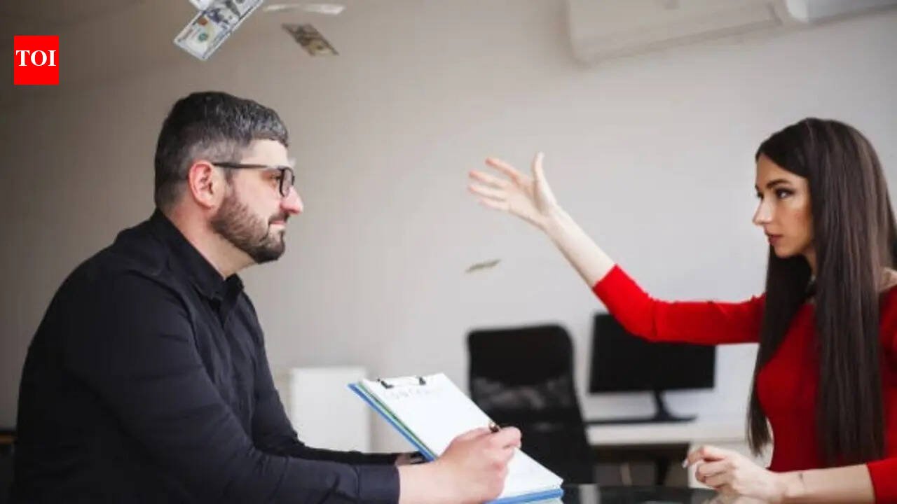 3 phrases to avoid when negotiating for salary during job interview