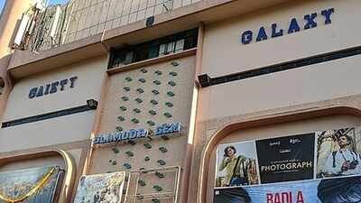 Has Gaiety-Galaxy temporarily shut over non-renewal of licence? Owner Manoj Desai clarifies: 'Some cables in the theatre got burned' | Hindi Movie News
