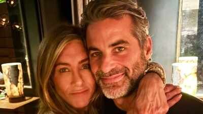 Jennifer Aniston’s boyfriend Jim Curtis opens up on partial paralysis, chronic nerve damage which makes him walk with a limp now: ‘You don't have to live as a victim' |