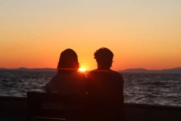 5 ways people say “I love you” without ever saying the words