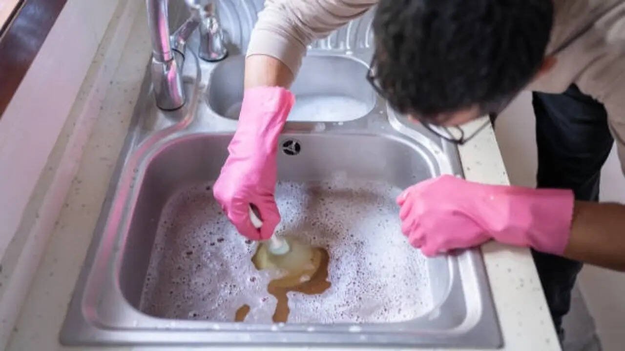 Easy tips to remove stains, grease and water marks