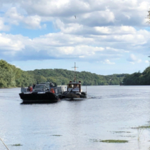Rocky Hill-Glastonbury Ferry continues its historic Connecticut River service, carrying three cars at a time on a crossing that dates to 1655 | World News
