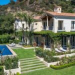 In 2002, infomercial pioneer Ron Popeil bought a Beverly Hills estate for $7.5 million and used its commercial kitchen to test his inventions; 24 years later, the 14,595-sq-ft family home is asking $25 million