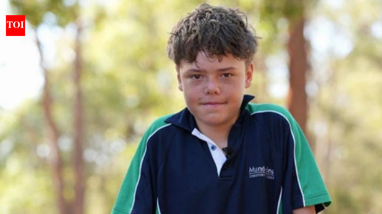 Meet Austin Applebee, the 'superhuman' teen who swam for four hours to save his family after they were swept out to sea |