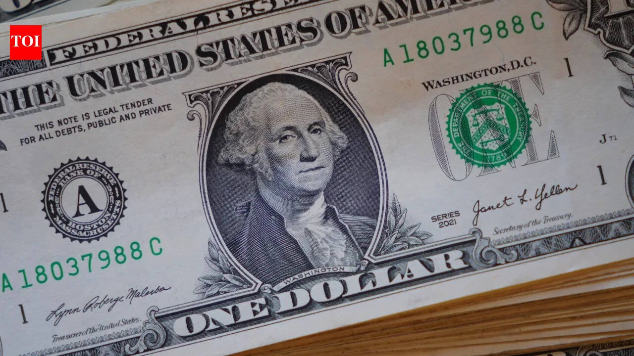 Dollar hits 17-month high: Greenback headed for three week gaining streak as bond rout drags euro