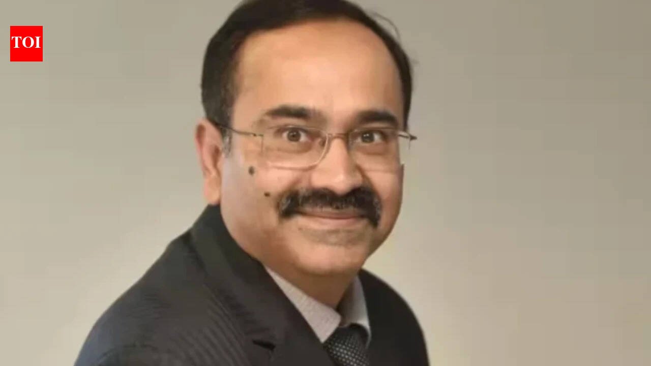 Anup Bagchi's Act 1: Set HDFC house in order