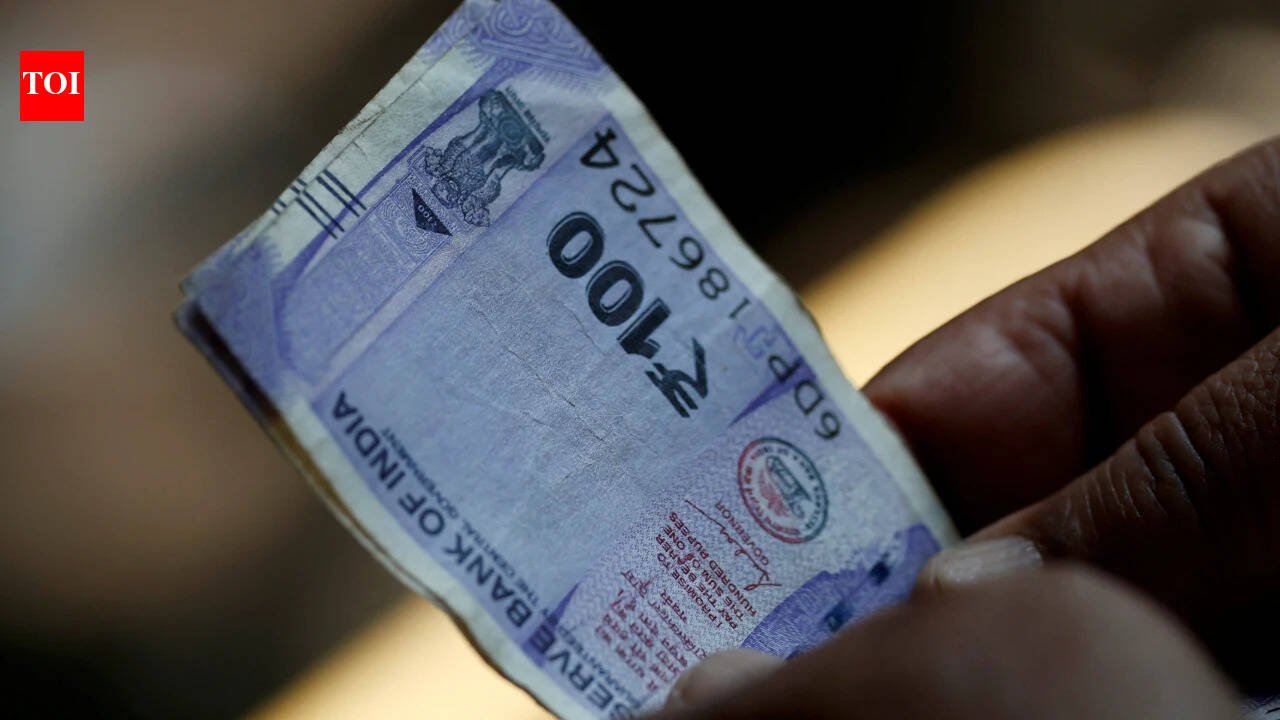 Rupee falls to 96.39 against dollar as oil rises, FII outflows continue