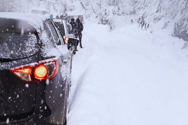 Adi Kailash and Om Parvat turn into a winter wonderland; heavy snowfall leaves hundreds of tourists stranded at 14,500 feet