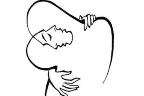 What you see first in this hugging picture could reveal how your mind works