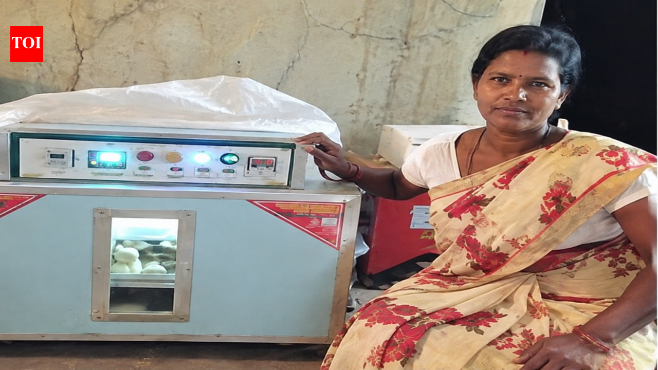 In 2018, Jharkhand tribal farmer Phool Kumari began poultry farming with 100 chicks after her family survived on ₹50,000-60,000 a year; her enterprise now nets ₹2.23 lakh and has inspired 30 women