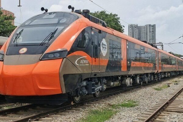 Bengaluru–Mumbai Vande Bharat Sleeper expected to launch in October; inside India’s second sleeper variant
