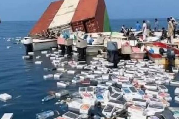 Ship sinks in Strait of Hormuz, Iranian fishermen find floating iPhones and expensive perfumes |