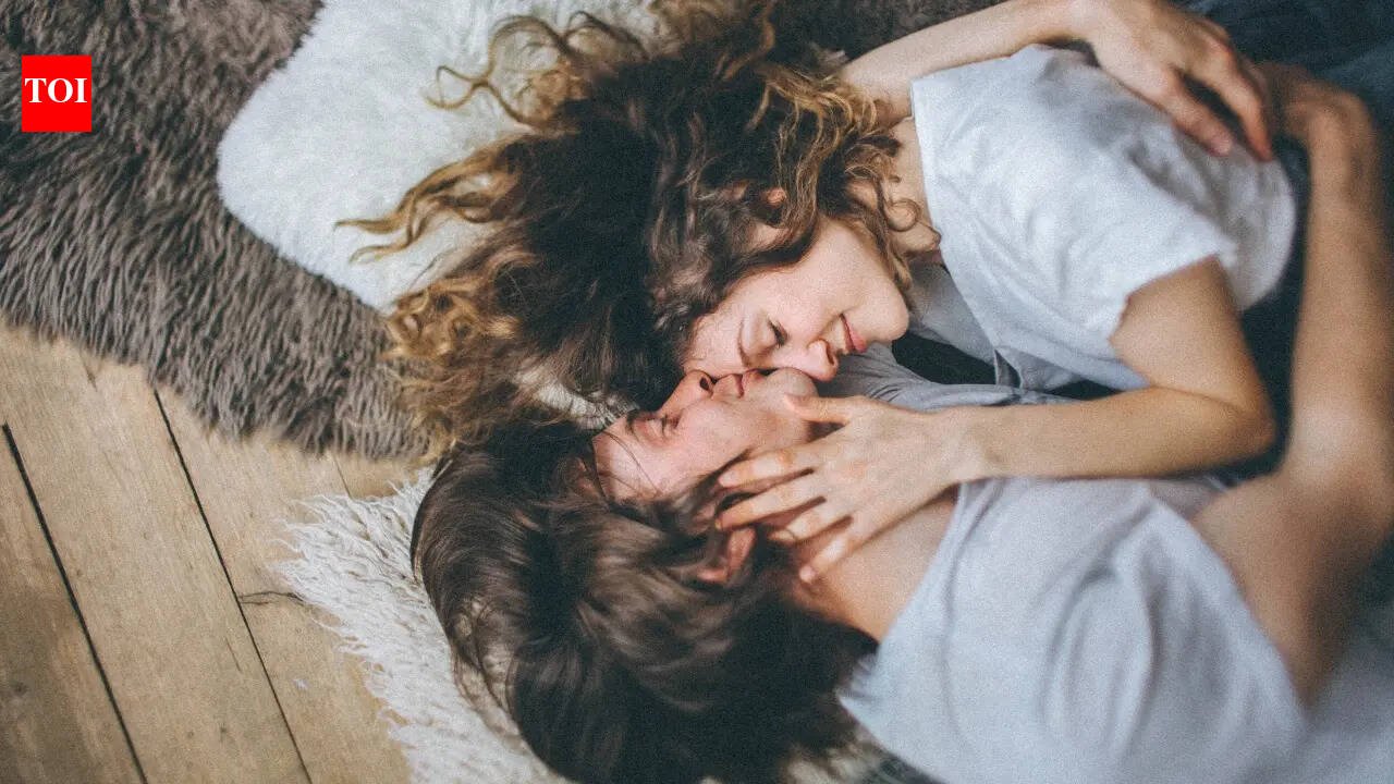 5 things you should discuss before introducing your partner to your family