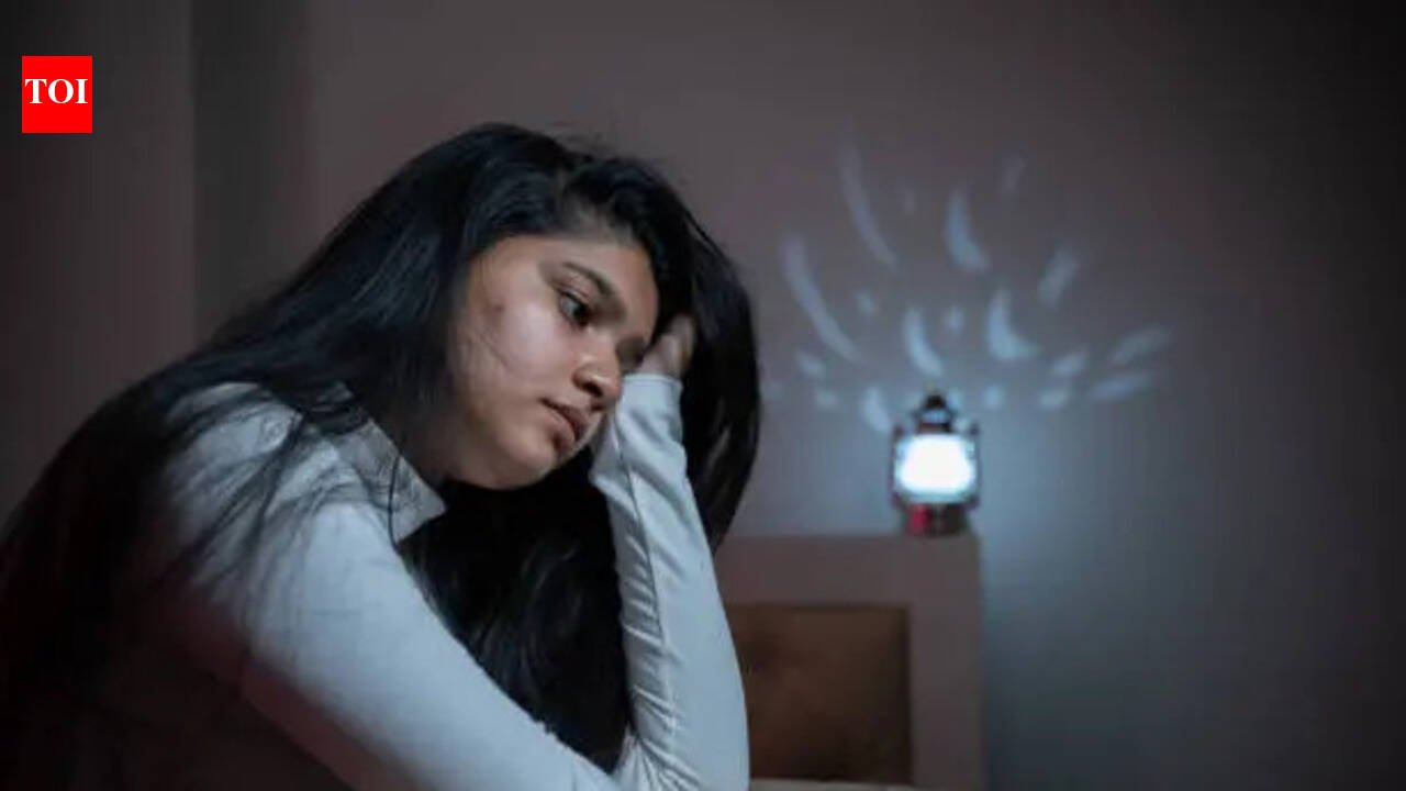 Still stuck in the past? 6 ways to break free from emotional baggage