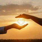 5 things to notice before getting emotionally attached to someone you just met