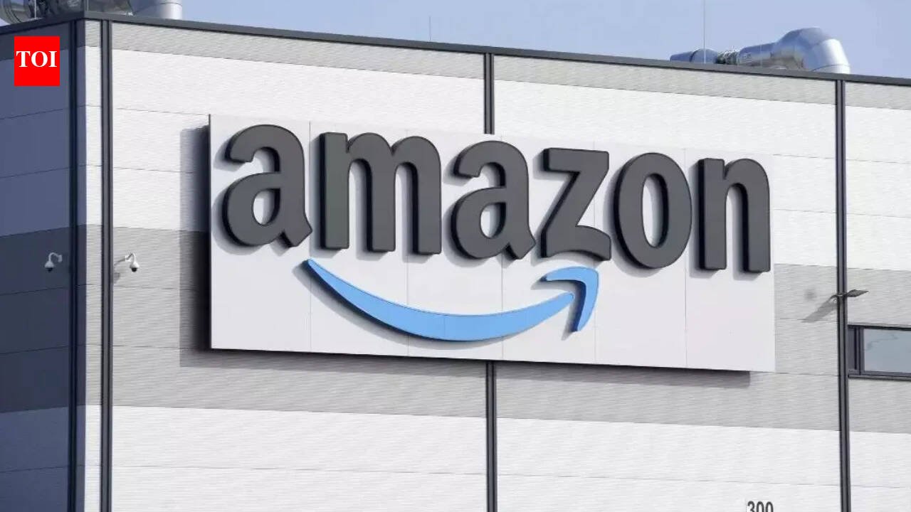 Amazon shares sink 7% as AI spending fuels cash-burn concerns, overshadow cloud growth
