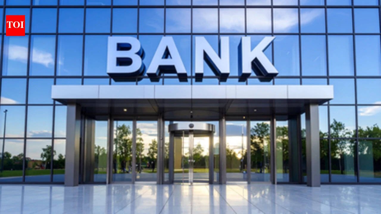 Govt sets up committee to reform banking sector