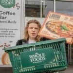 A New York entrepreneur pitched his high-protein lupini bean pizzas to stores from a Citi Bike; after launching in 2025, his brand Loopini surpassed $700,000 in revenue by April 2026 | World News
