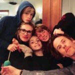 "A charging station, where everybody’s phone goes when you get home": Julia Roberts reveals a simple phone rule at home that could change how families spend time together