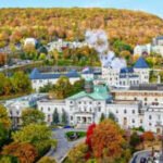 Canadian University allows convicted murderer on day parole to attend law course, major outrage among students