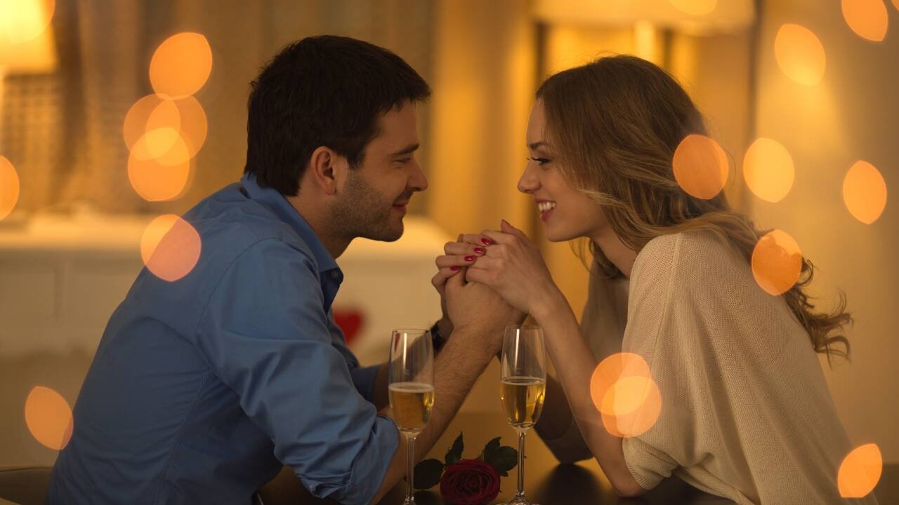 He acts like your boyfriend but refuses to commit? 5 things his behaviour may be telling you