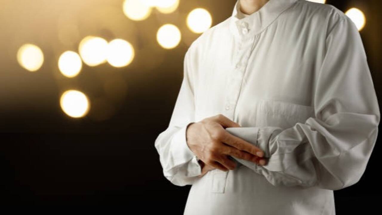 3 DIY hacks to remove stubborn stains from a white kurta without damaging the fabric