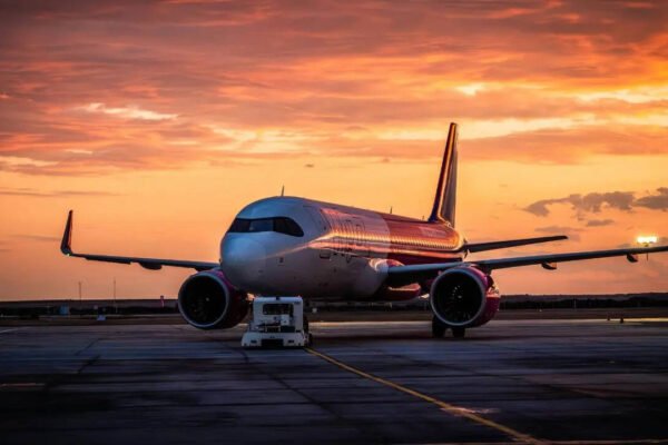 Flight delayed? 5 things you should never do at the airport while waiting for your flight